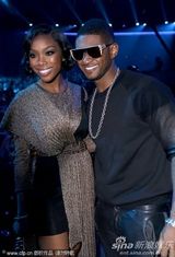 组图：2012全美音乐奖比伯擒三奖 众星热力演出