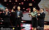组图：林永健岳红获金鹰观众喜爱男女演员奖