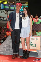 组图：黄翠如被周润发点名赞好心甜感动