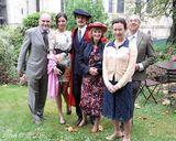 幻灯图集：布鲁姆获颁荣誉学位 女友米兰达祝贺