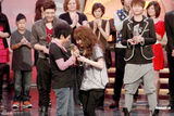 高清图：棒棒堂曹格等录制节目 劲歌热舞场面火爆