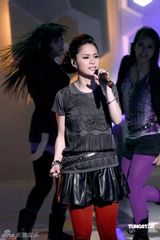 高清图：容祖儿等录节目 阿娇(钟欣桐)阿Sa(蔡卓妍)合体献唱