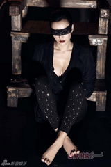 组图：莫小棋最新时尚写真 诠释女人多面性感