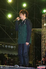 组图：五月天献唱春浪 阿信感性逼哭歌迷