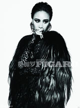 高清图：那英《费加罗》干练大片 自在是种能力