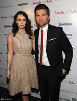 组图：《老友有喜》纽约首映 梅根-福克斯亮相