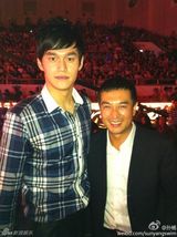 组图：中国飞鱼孙杨与众文体明星合影