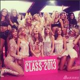 组图:维密年度大秀开幕泰勒献唱 众超模T台斗艳