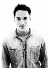 组图：《吸血鬼日记》主创黑白漫展照片曝光