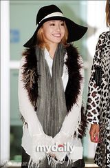 组图：日本女星泽尻绘里香赴韩宣传新片