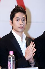 高清组图：神话全员亮相14周年纪念回归记者会