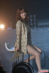 组图：SISTAR演唱会性感吸睛 大秀长腿载歌载舞