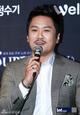 组图：仁顺伊等出席主妇选秀节目发布会