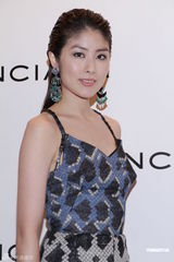 组图：陈慧琳靓丽现身 减肥成功能吃甜品