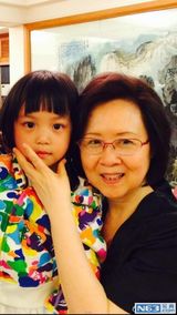 组图：赵薇一家游台湾 小四月琼瑶似亲祖孙