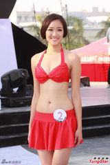 组图：19位入选亚姐泳装出镜 大秀身材性感靓丽