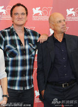 高清组图：威尼斯评委亮相 昆汀依然搞怪风成焦点