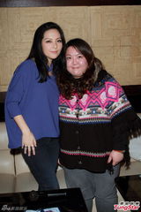 组图：卫兰KTV与粉丝共乐 望推出英文专辑