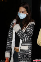 组图：高凌风移灵 前妻憔悴现身儿子伴随在侧