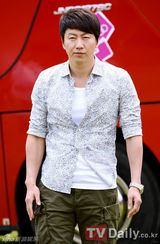 组图：张东健等出席《绅士的品格》记者会