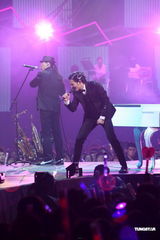 组图：萧敬腾台北开唱High翻小巨蛋