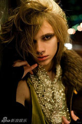 组图：乌克兰妖孽男模斯蒂夫写真雌雄同体