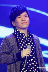 幻灯图：常石磊唱响新春前奏 王力宏主动请缨