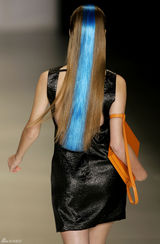 高清组图：帕丽斯-希尔顿巴西时装周上客串走秀