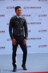 组图：莱昂纳多梁朝伟赵薇等齐聚青岛