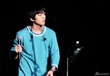 组图：林宥嘉“流汗”动感开唱 模仿青峰唱情歌