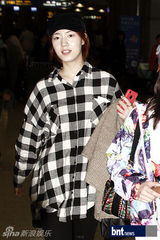 组图：韩女团T-ara结束欧洲之旅今日回国