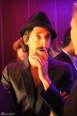 高清：杰西卡-帕克和奥斯卡影帝布罗迪捧场《武侠》