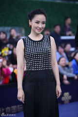 高清组图：群星华服亮相北京电影节蓝毯