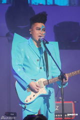 组图：达明一派25周年纪念个唱 相隔8年再踏红馆