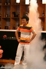 高清图：海清高峰做客黄加李泡畅聊世界杯