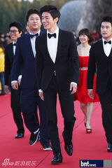 组图：任瑟雍孙恩书等众星亮相13届全州电影节红毯