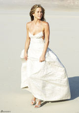 高清组图：詹妮弗-安妮斯顿真空装沙漠拍写真