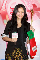 高清组图：阿Sa(蔡卓妍)秀钢管舞蹈　直言替梁洛施生子开心