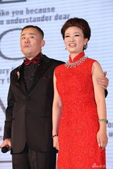 组图:周立波婚礼内景曝光 黄晓明领衔6人伴郎团