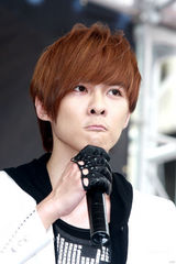 高清组图：唐禹哲挥汗劲舞大声宣布I'm Back