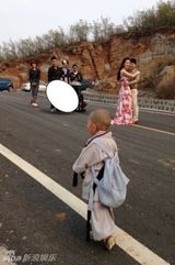 组图：郑州版少林小子神似王诗龄 萌翻众网友