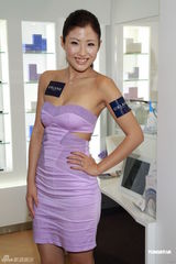 组图：陈茵媺周家蔚出席活动各自晒幸福