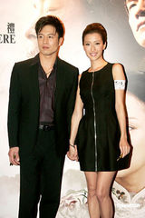 幻灯：《苏乞儿》香港首映 醉拳街舞表演向八爷致敬