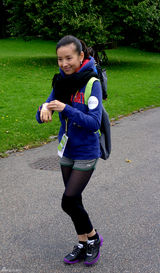 组图：董洁远赴丹麦做慈善 行走6公里募集善款