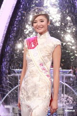 组图：2011港姐出炉朱晨丽折桂 朱希敏许亦妮获亚季