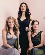 组图：好莱坞女星优雅登杂志 海瑟薇灵性玛丽昂妩媚