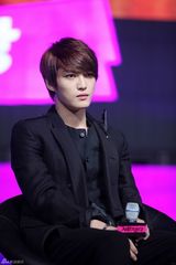 高清组图：金在中宋智孝新片《豺狼来了》发布