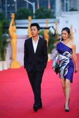 组图：金鸡百花电影节红毯星光熠熠