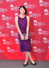 高清组图：《两个世界》记者会 黄璐娇媚亮相