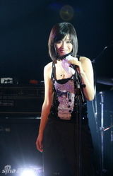 幻灯：张亚东携艺人北京跨年演唱 温暖情歌压轴